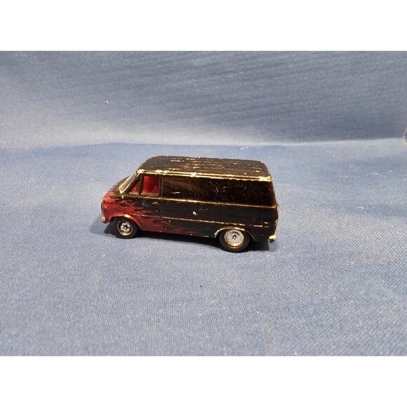 2002 Johnny Lightning Boogie Vans - 1977 Chevy G-20 w/Black Flames - loose - Picture 1 of 8